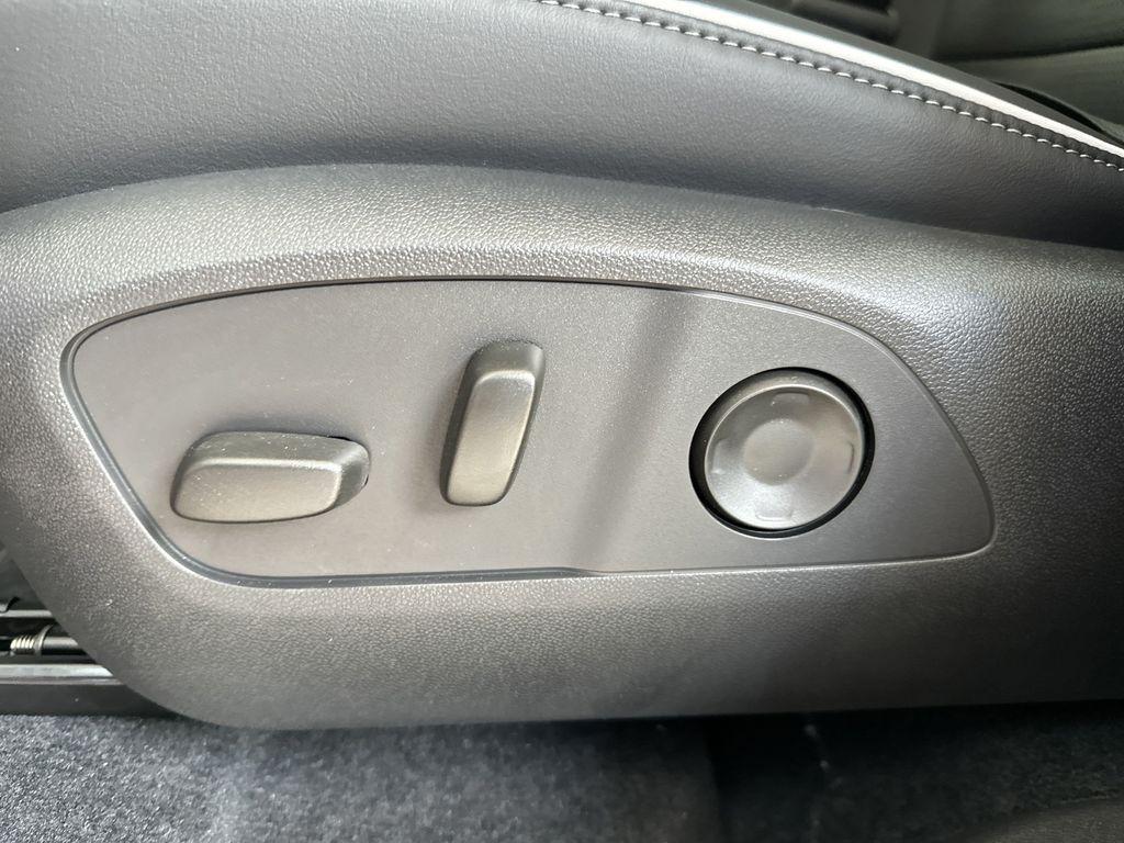 new 2025 Buick Enclave car, priced at $48,742