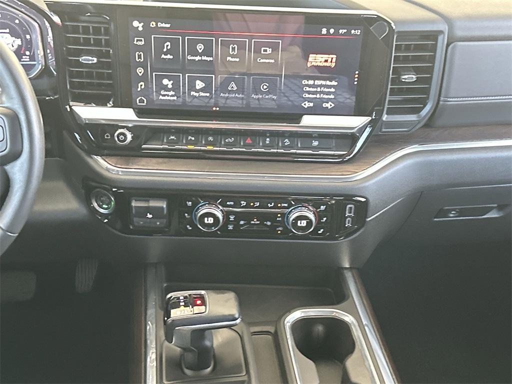 2024 Summit White GMC Sierra 1500