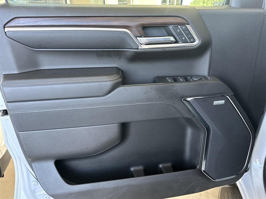 2024 Summit White GMC Sierra 1500