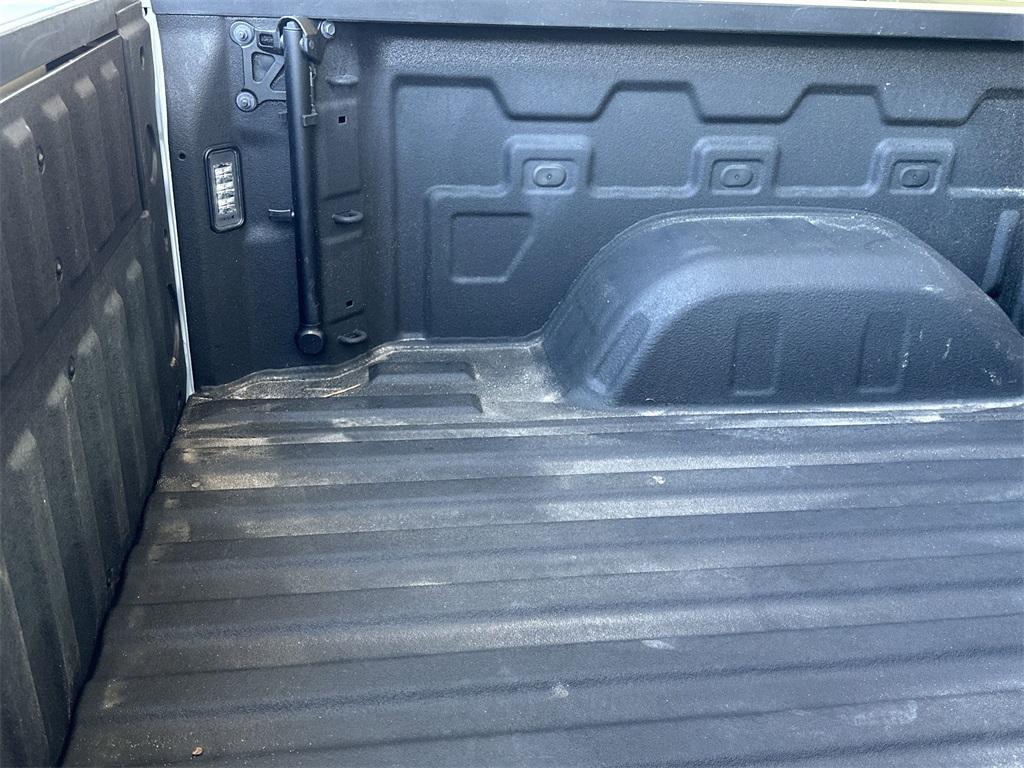 2024 Summit White GMC Sierra 1500