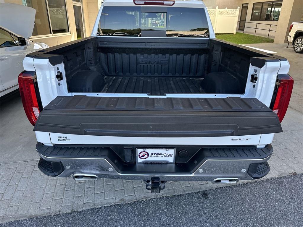 2024 Summit White GMC Sierra 1500