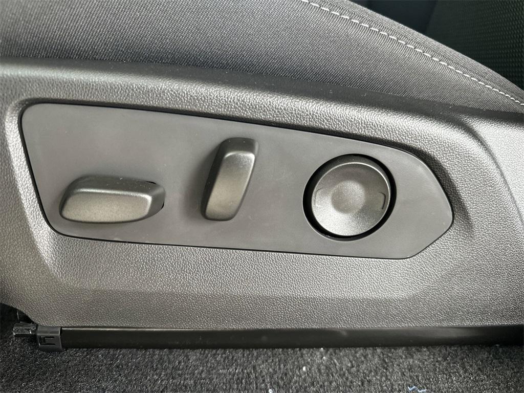 new 2025 GMC Canyon car, priced at $39,541