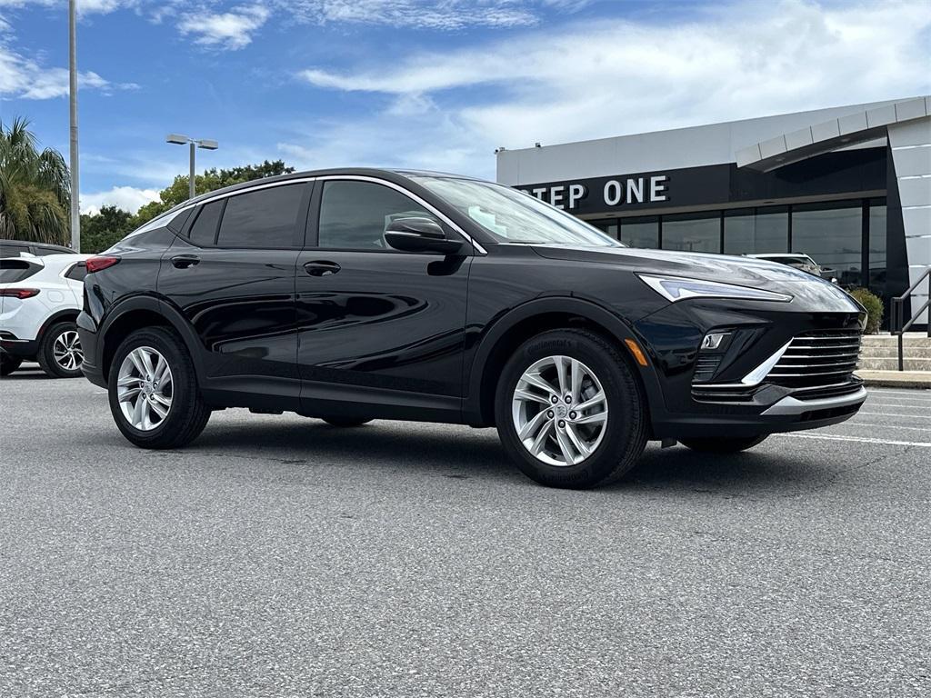 new 2025 Buick Envista car, priced at $24,161