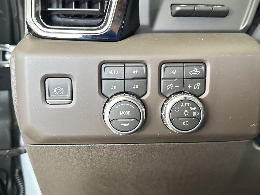 new 2026 GMC Sierra 2500 car, priced at $87,120