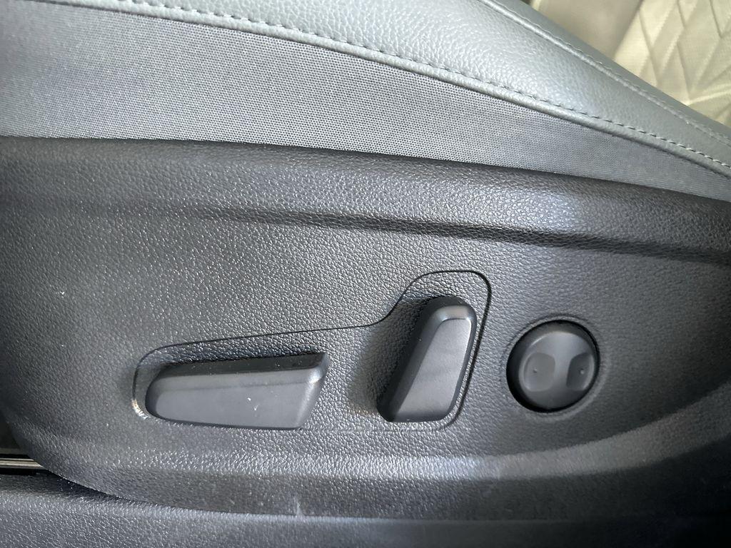 used 2024 Kia Telluride car, priced at $38,451