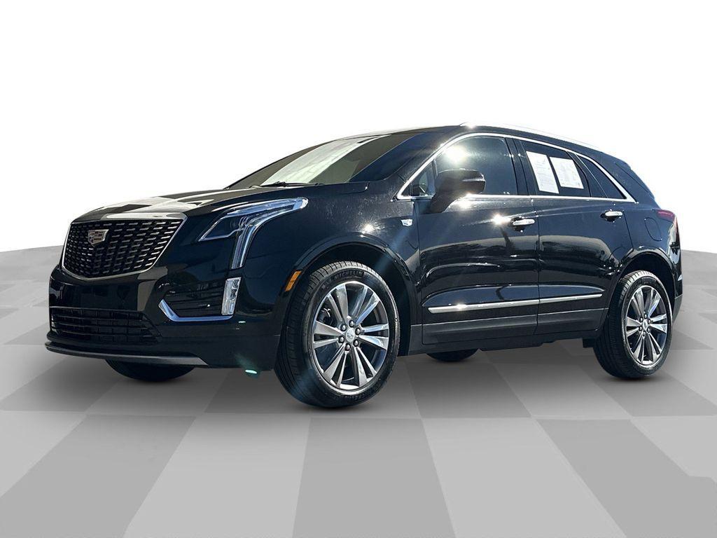 used 2025 Cadillac XT5 car, priced at $42,452