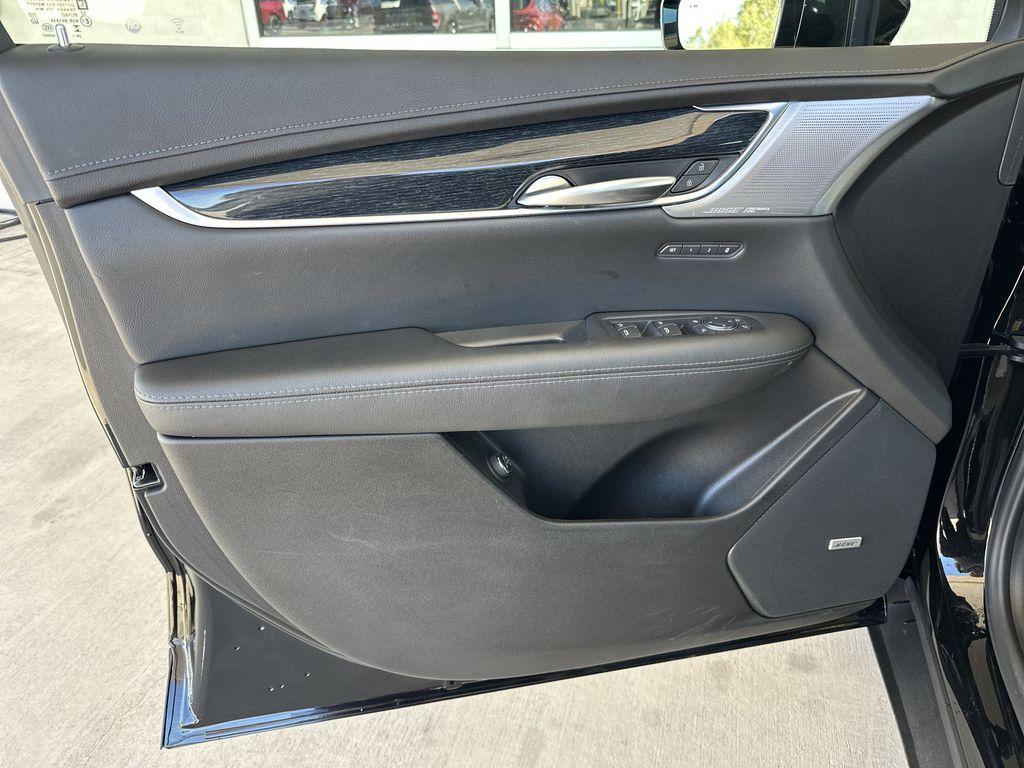 used 2025 Cadillac XT5 car, priced at $42,452