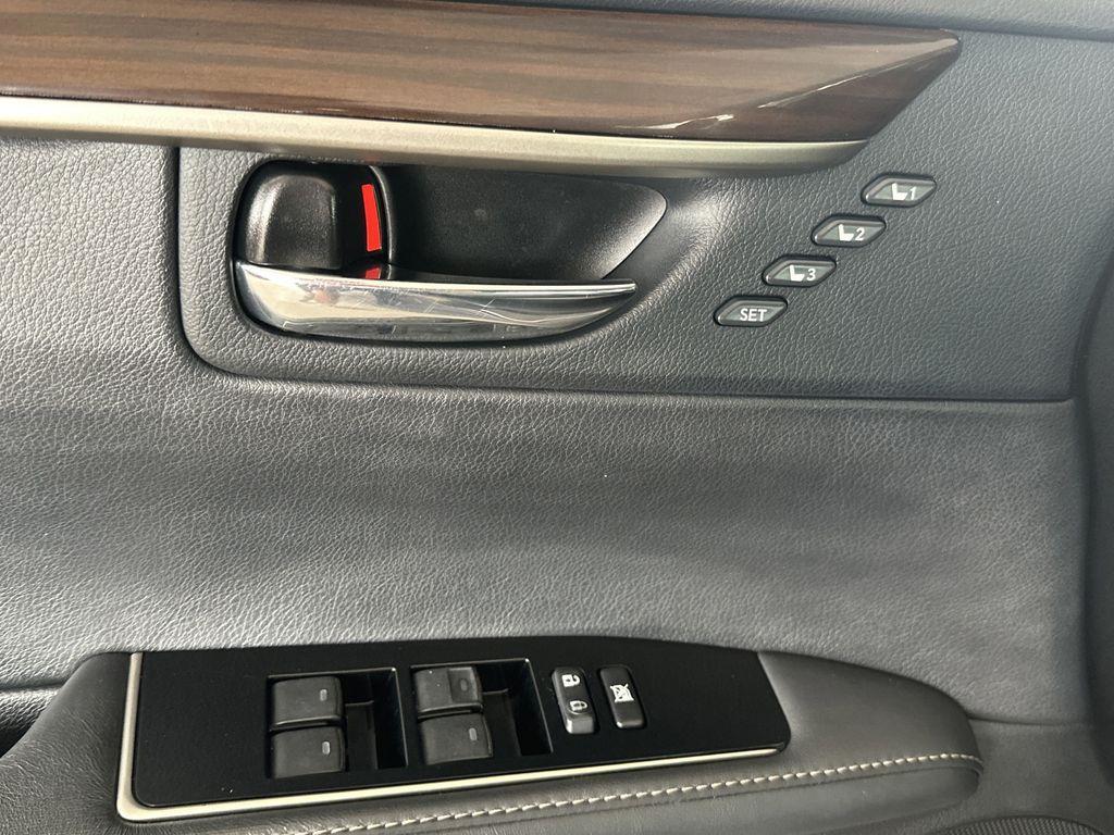 used 2016 Lexus ES 350 car, priced at $19,103