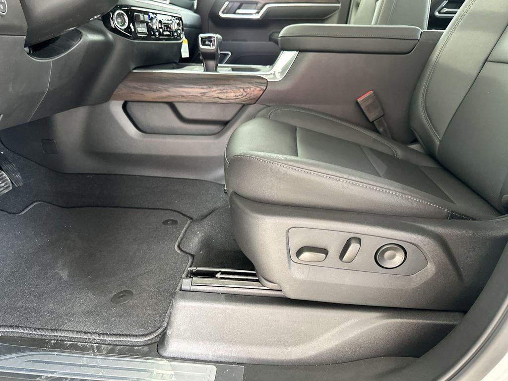 new 2026 GMC Sierra 1500 car, priced at $54,825