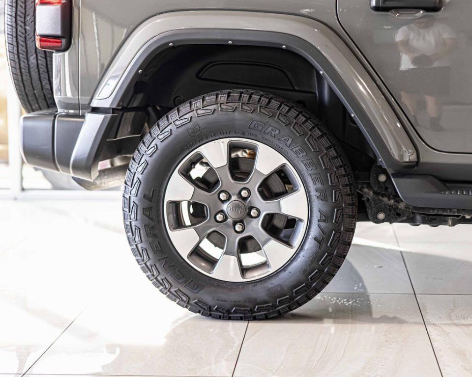used 2022 Jeep Wrangler Unlimited car, priced at $33,887