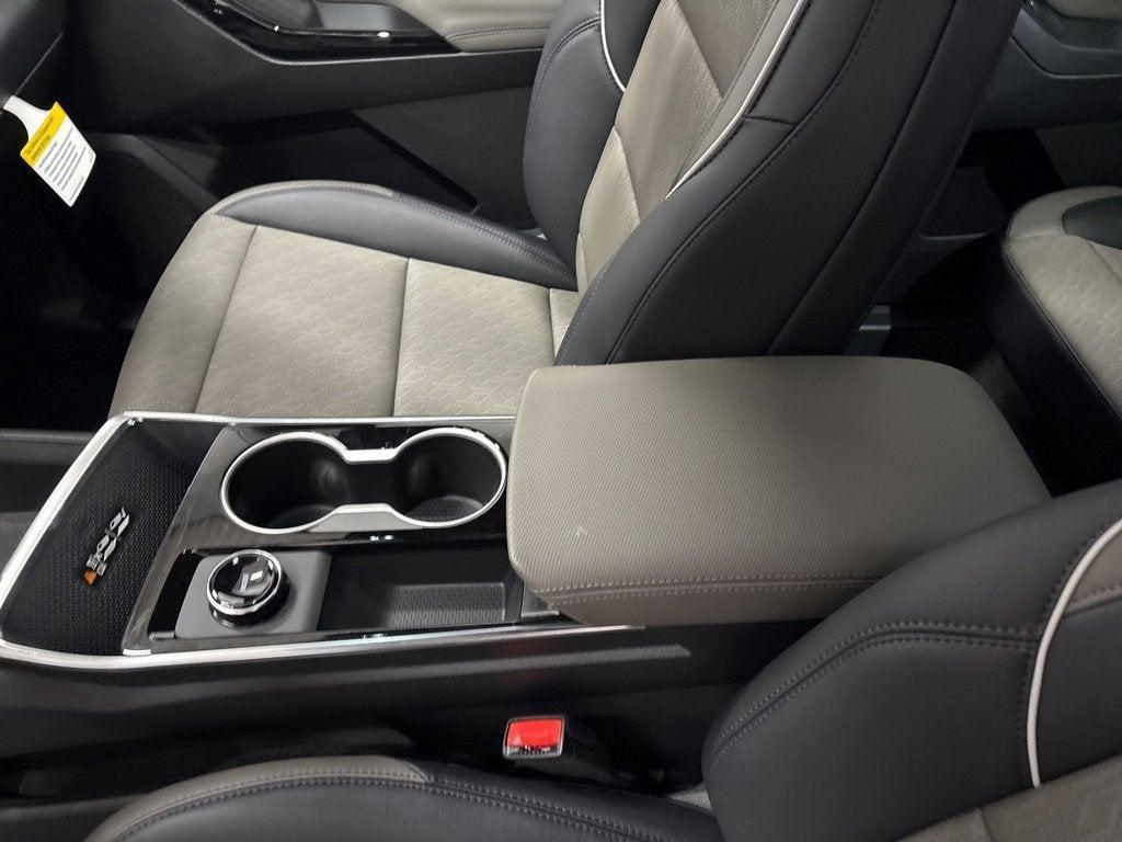 new 2026 Chevrolet Equinox car, priced at $31,590