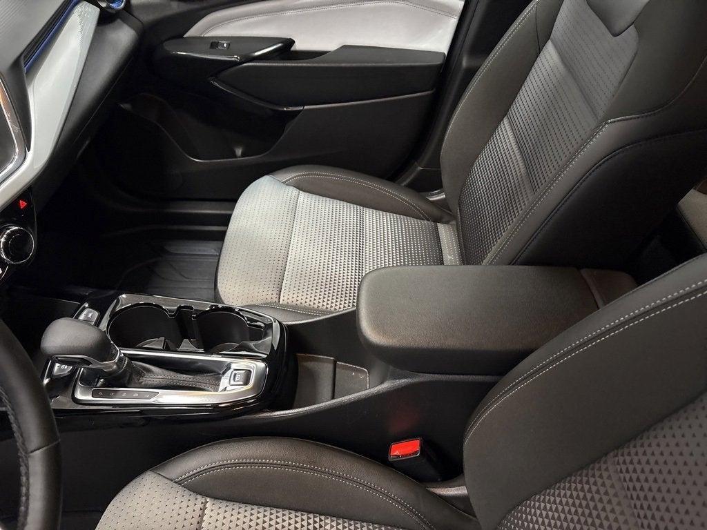 used 2025 Chevrolet Trax car, priced at $23,999