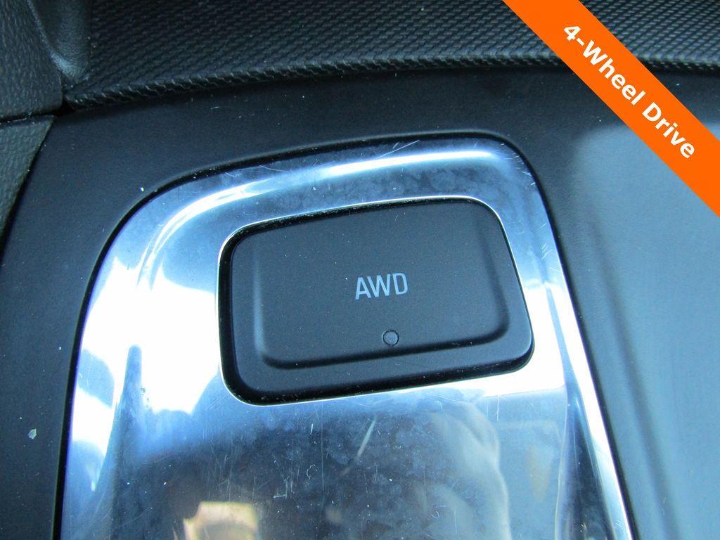 used 2023 Chevrolet Equinox car, priced at $19,500