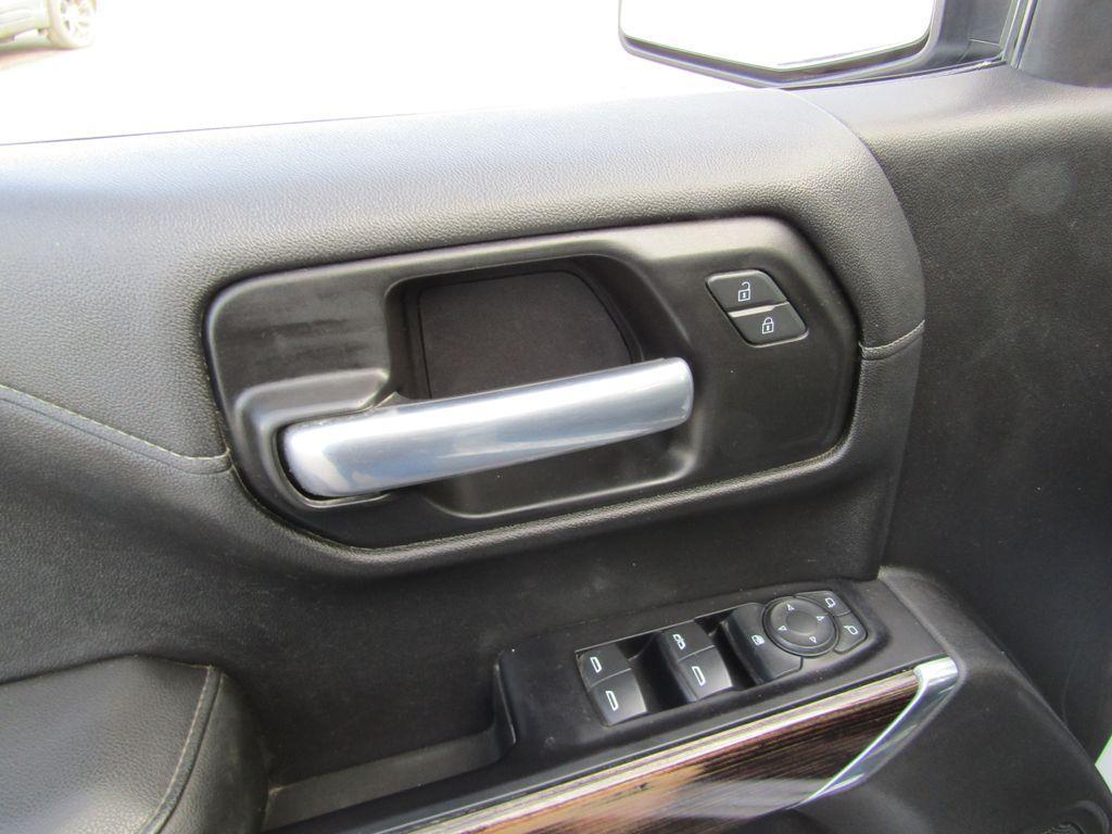 used 2020 GMC Sierra 1500 car, priced at $25,500