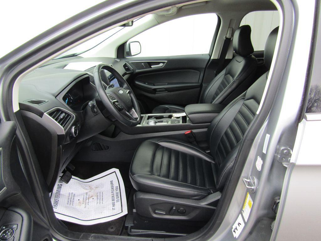 used 2024 Ford Edge car, priced at $21,500