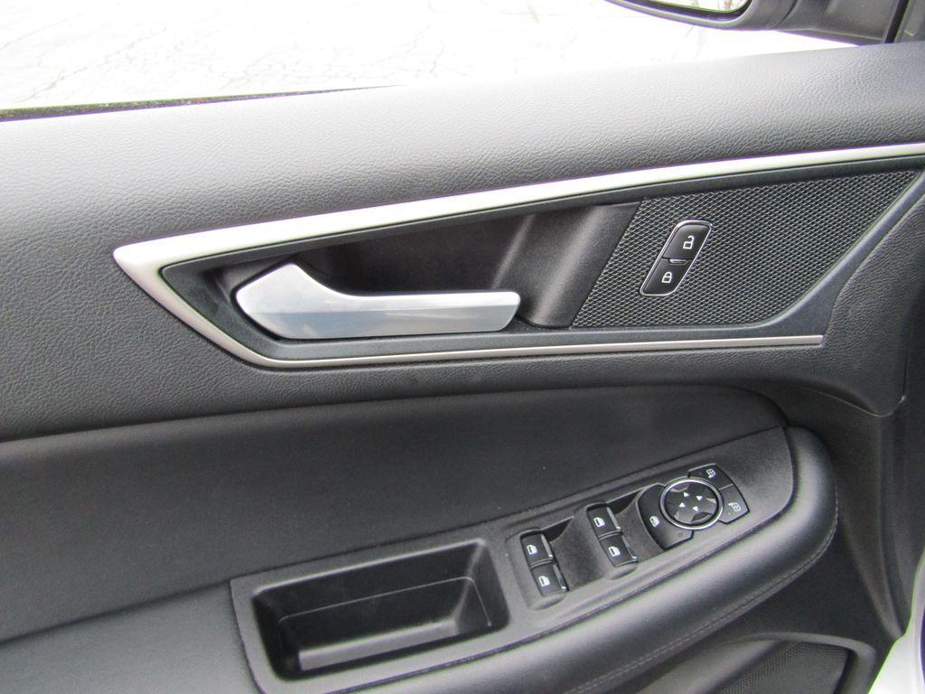 used 2024 Ford Edge car, priced at $21,500