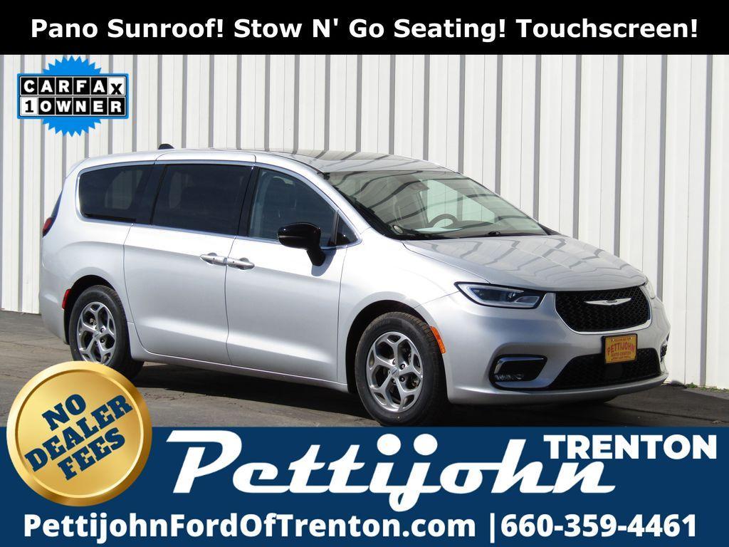 used 2024 Chrysler Pacifica car, priced at $28,995