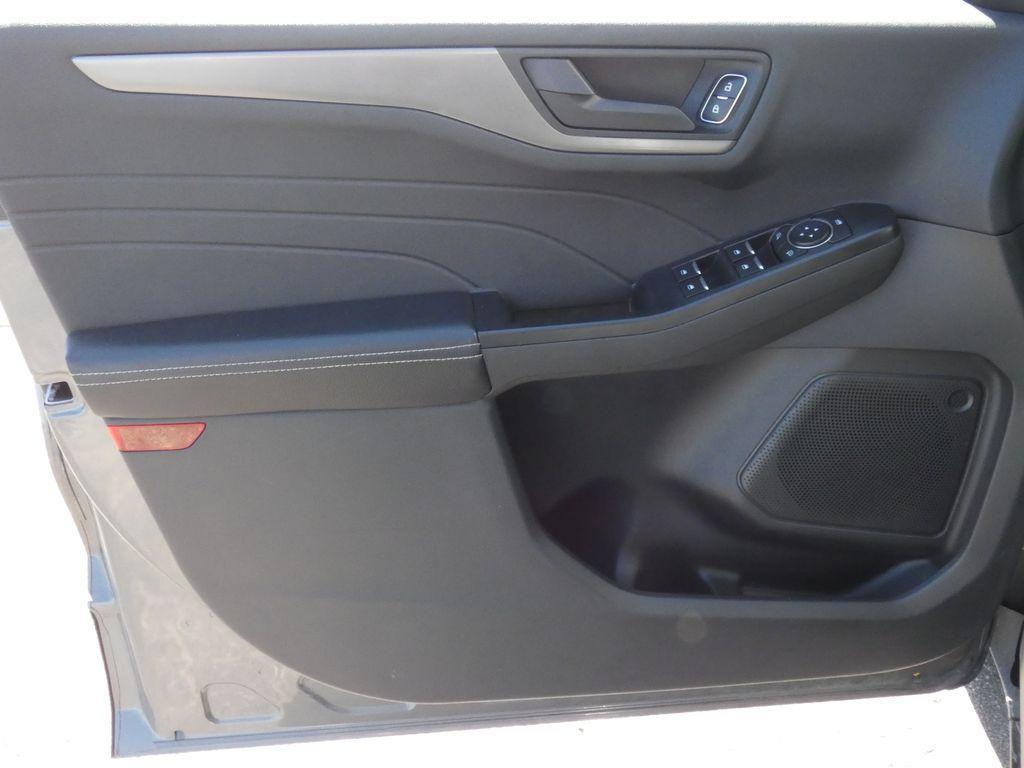 used 2025 Ford Escape car, priced at $23,500
