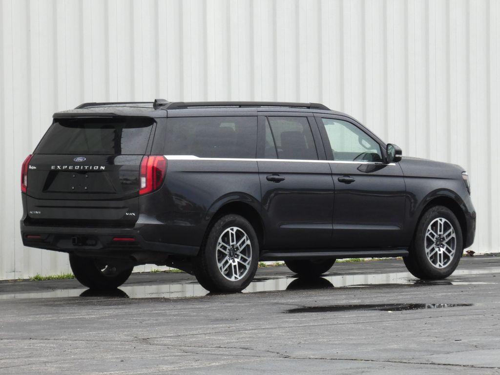 used 2025 Ford Expedition Max car, priced at $61,500