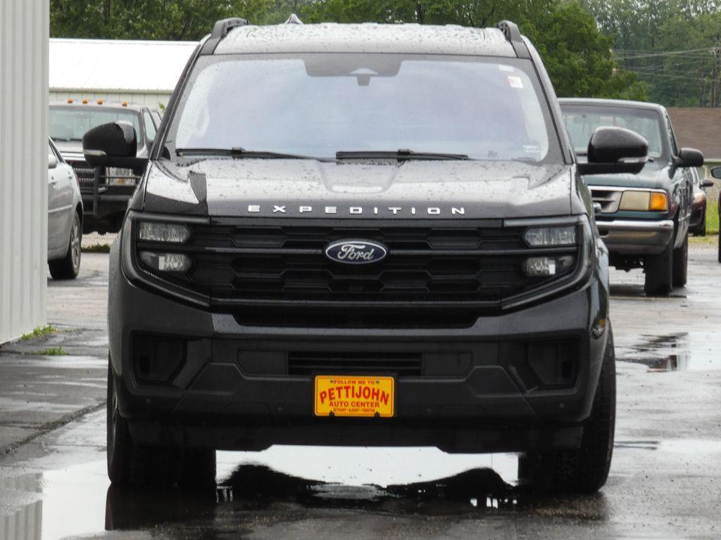 used 2025 Ford Expedition Max car, priced at $61,500