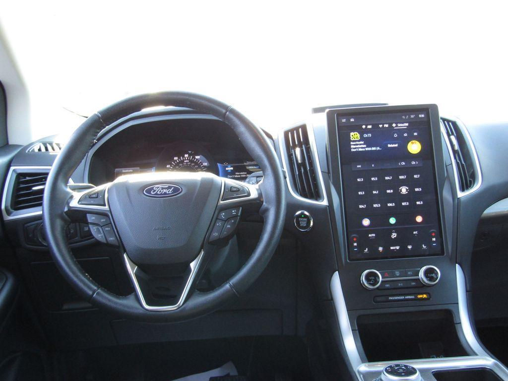 used 2024 Ford Edge car, priced at $27,500