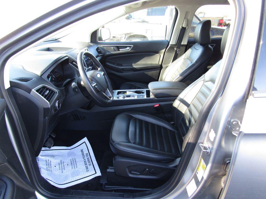 used 2024 Ford Edge car, priced at $27,500