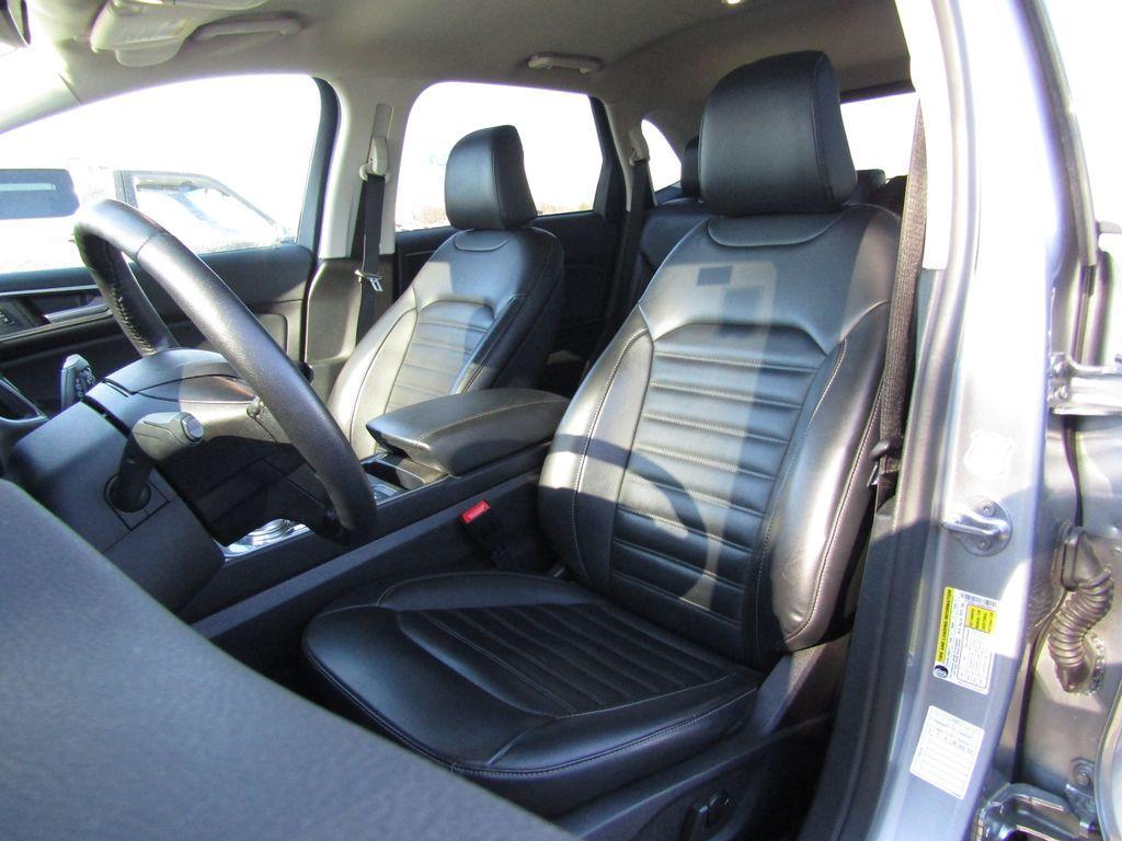 used 2024 Ford Edge car, priced at $27,500