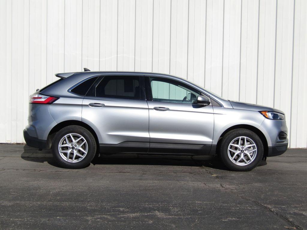 used 2024 Ford Edge car, priced at $27,500