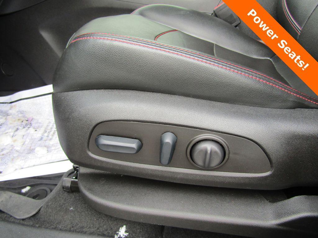 used 2023 Chevrolet Equinox car, priced at $26,900