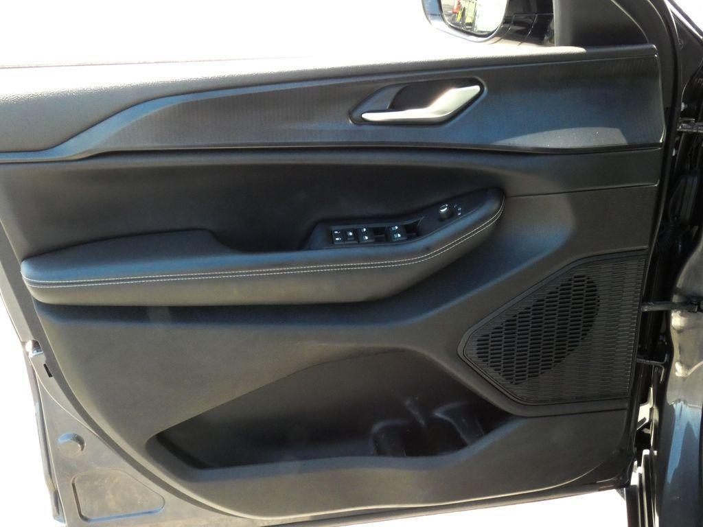 used 2023 Jeep Grand Cherokee L car, priced at $32,000