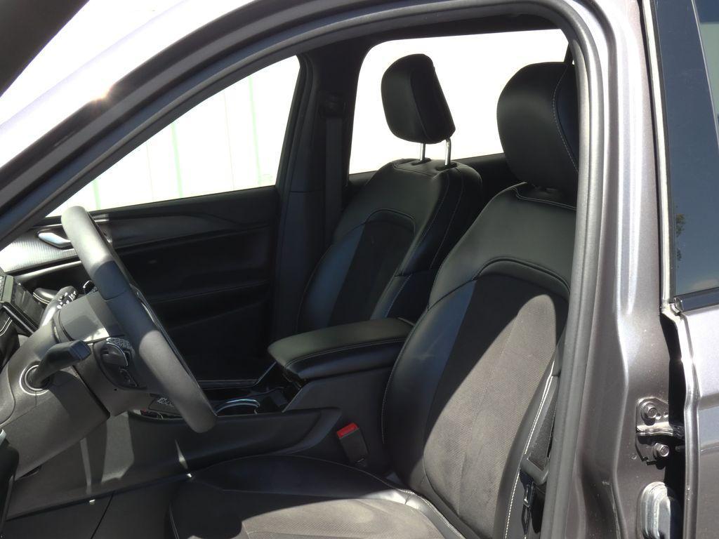 used 2023 Jeep Grand Cherokee L car, priced at $32,000