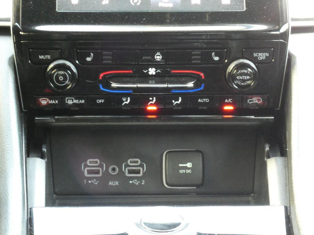 used 2023 Jeep Grand Cherokee L car, priced at $32,000