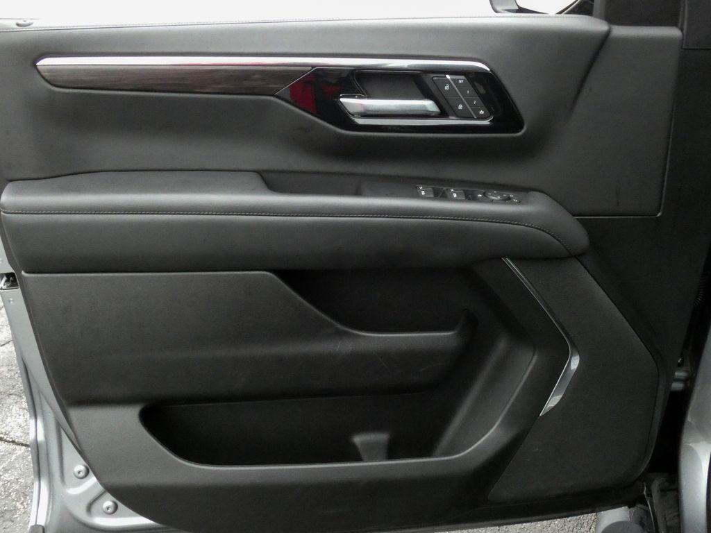 used 2025 Chevrolet Suburban car, priced at $65,000