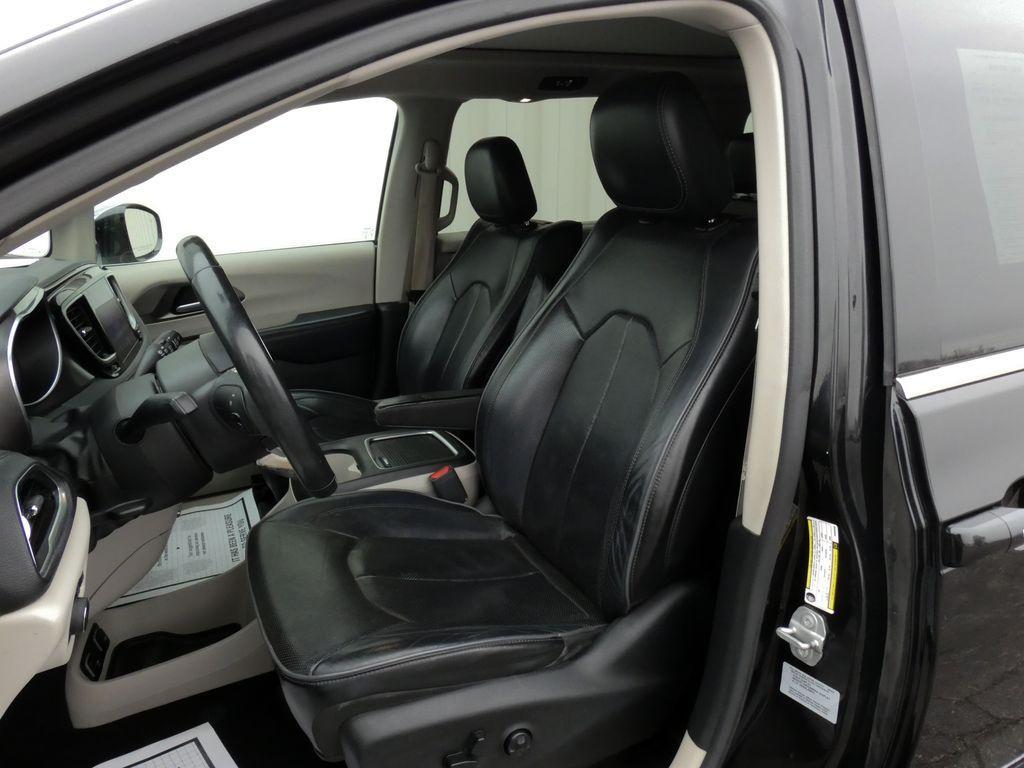 used 2017 Chrysler Pacifica car, priced at $10,000