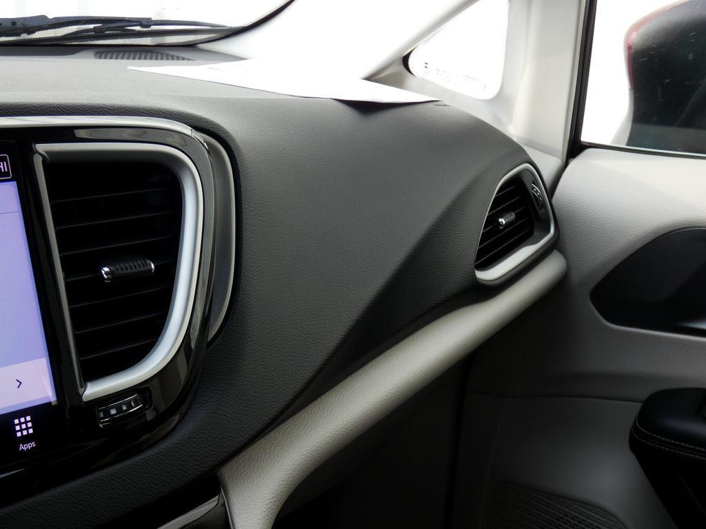 used 2023 Chrysler Pacifica car, priced at $23,995