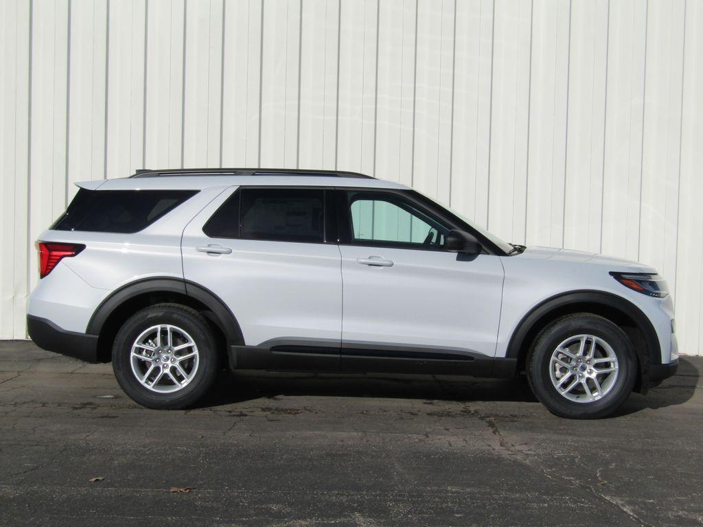new 2026 Ford Explorer car, priced at $41,180