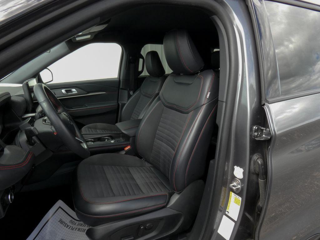 used 2025 Ford Explorer car, priced at $35,500