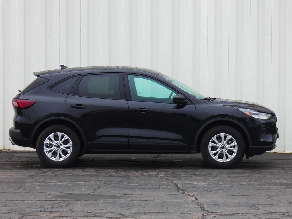 used 2025 Ford Escape car, priced at $24,500