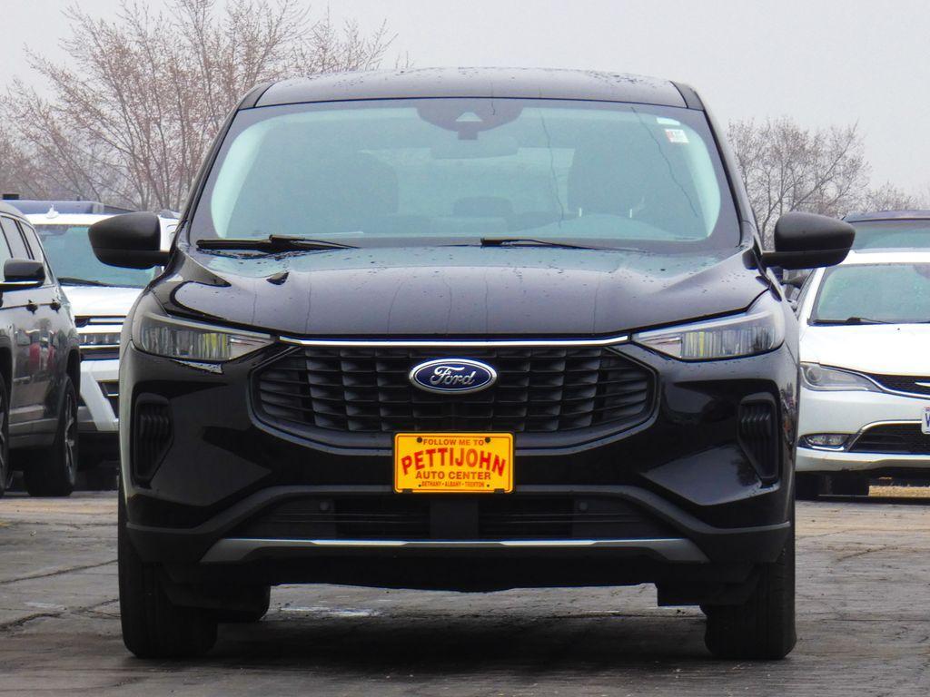 used 2025 Ford Escape car, priced at $24,500