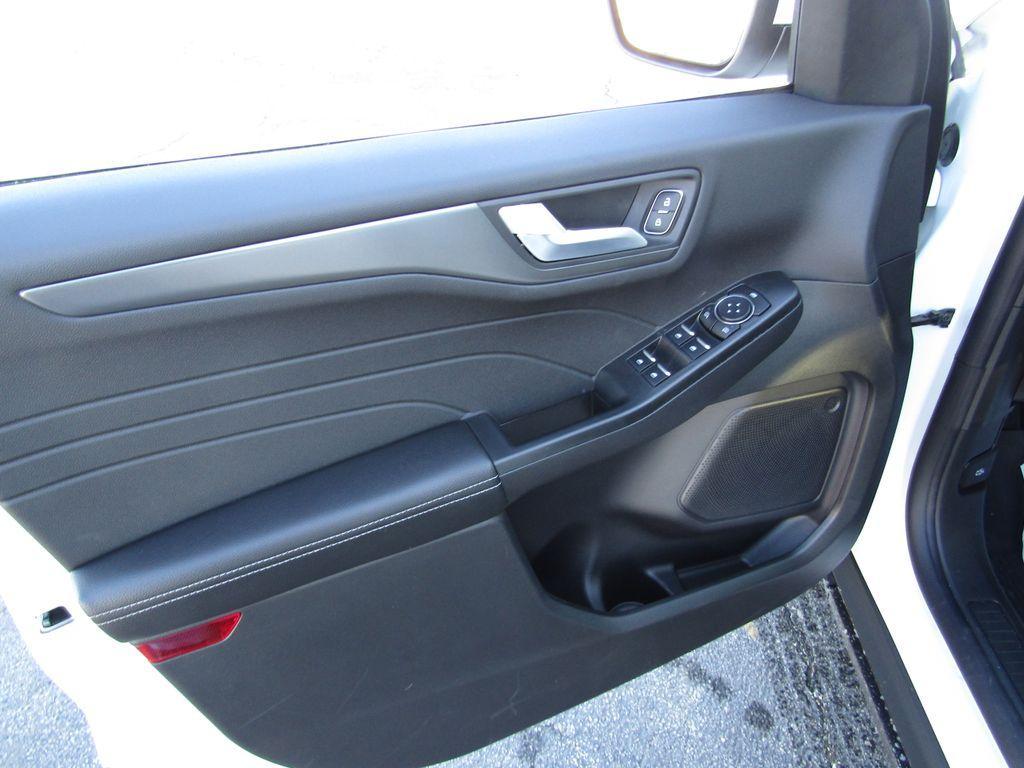 new 2026 Ford Escape car, priced at $33,550