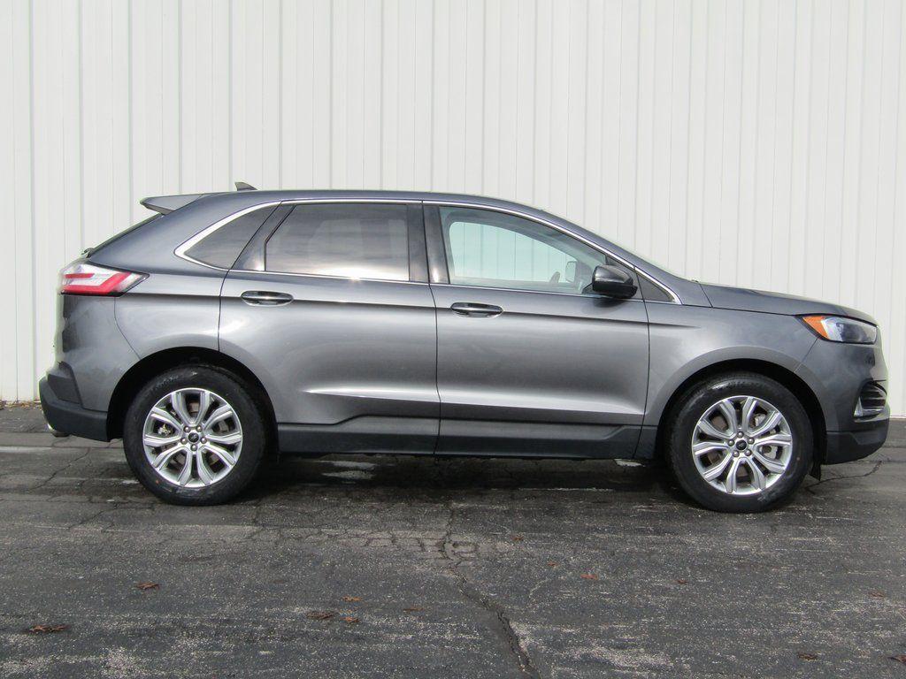 used 2024 Ford Edge car, priced at $30,000