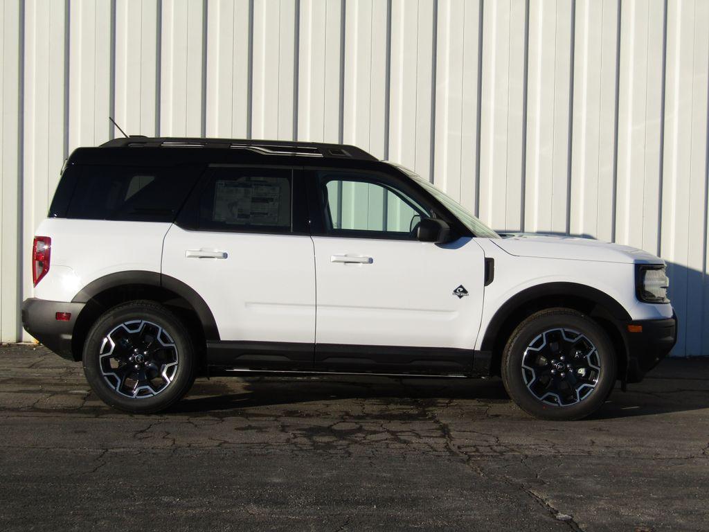 new 2025 Ford Bronco Sport car, priced at $34,586