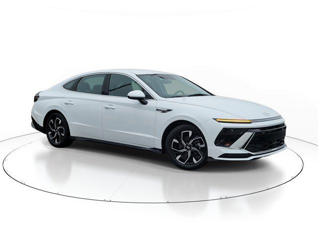 used 2025 Hyundai Sonata car, priced at $23,467