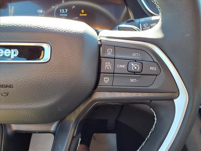 new 2025 Jeep Grand Cherokee car, priced at $42,900