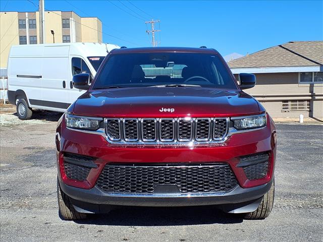 new 2025 Jeep Grand Cherokee car, priced at $42,900
