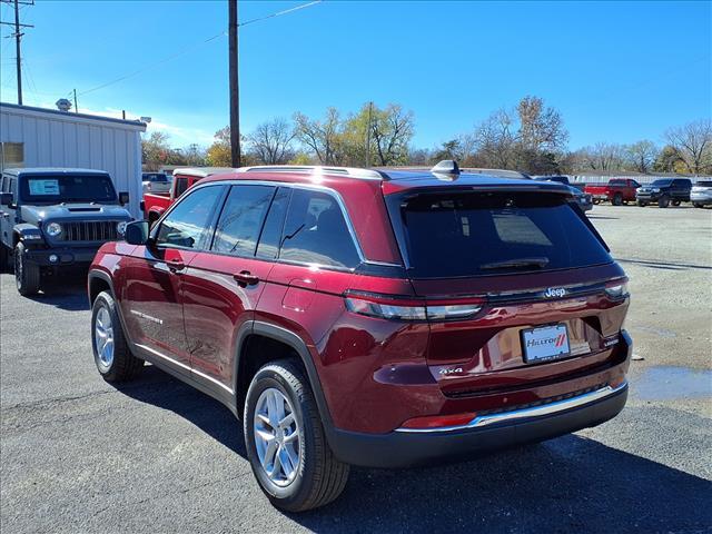 new 2025 Jeep Grand Cherokee car, priced at $42,900
