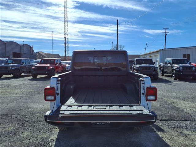 new 2026 Jeep Gladiator car, priced at $53,315