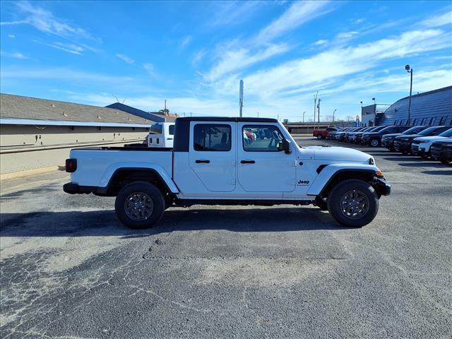 new 2026 Jeep Gladiator car, priced at $53,315