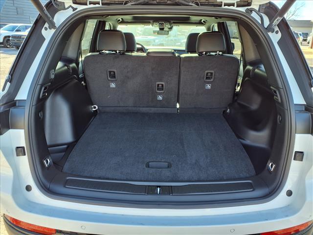 new 2025 Jeep Grand Cherokee car, priced at $51,500