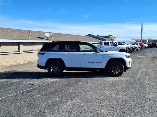 new 2025 Jeep Grand Cherokee car, priced at $51,500